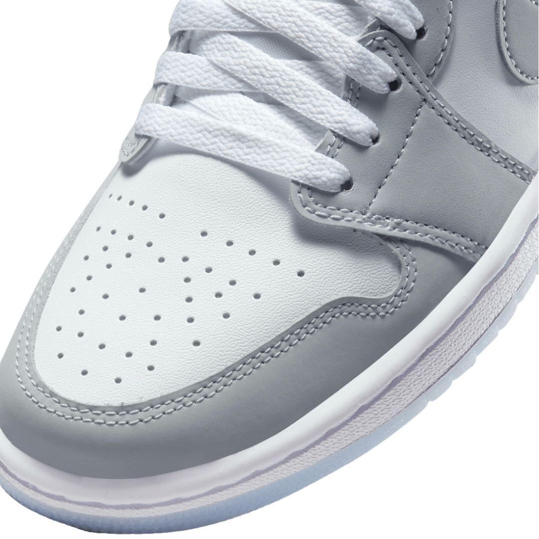 Air Jordan 1 Low Wolf Grey DC0774-105  https://sneakercollar.com/products/air-jordan-1-low-wolf-grey