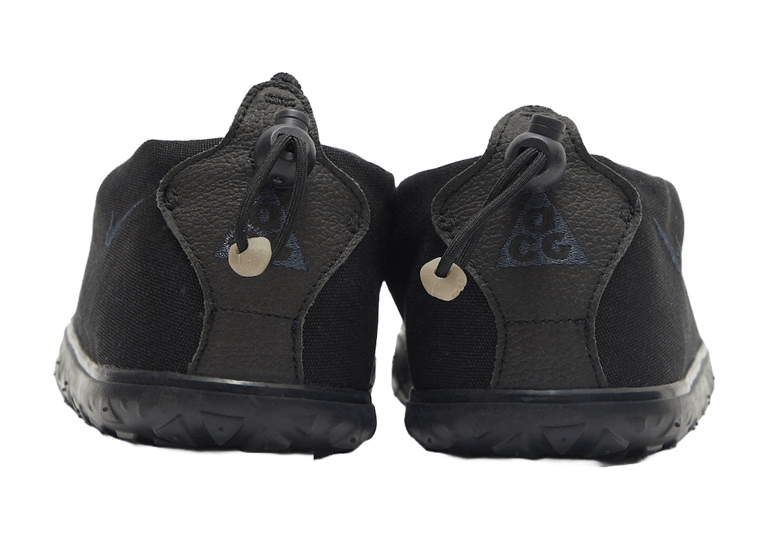 Nike ACG Air Moc Black Anthracite DZ3407-001  https://sneakercollar.com/products/nike-acg-air-moc-black-anthracite