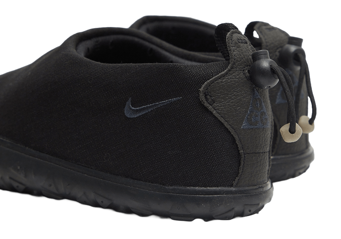 Nike ACG Air Moc Black Anthracite DZ3407-001  https://sneakercollar.com/products/nike-acg-air-moc-black-anthracite